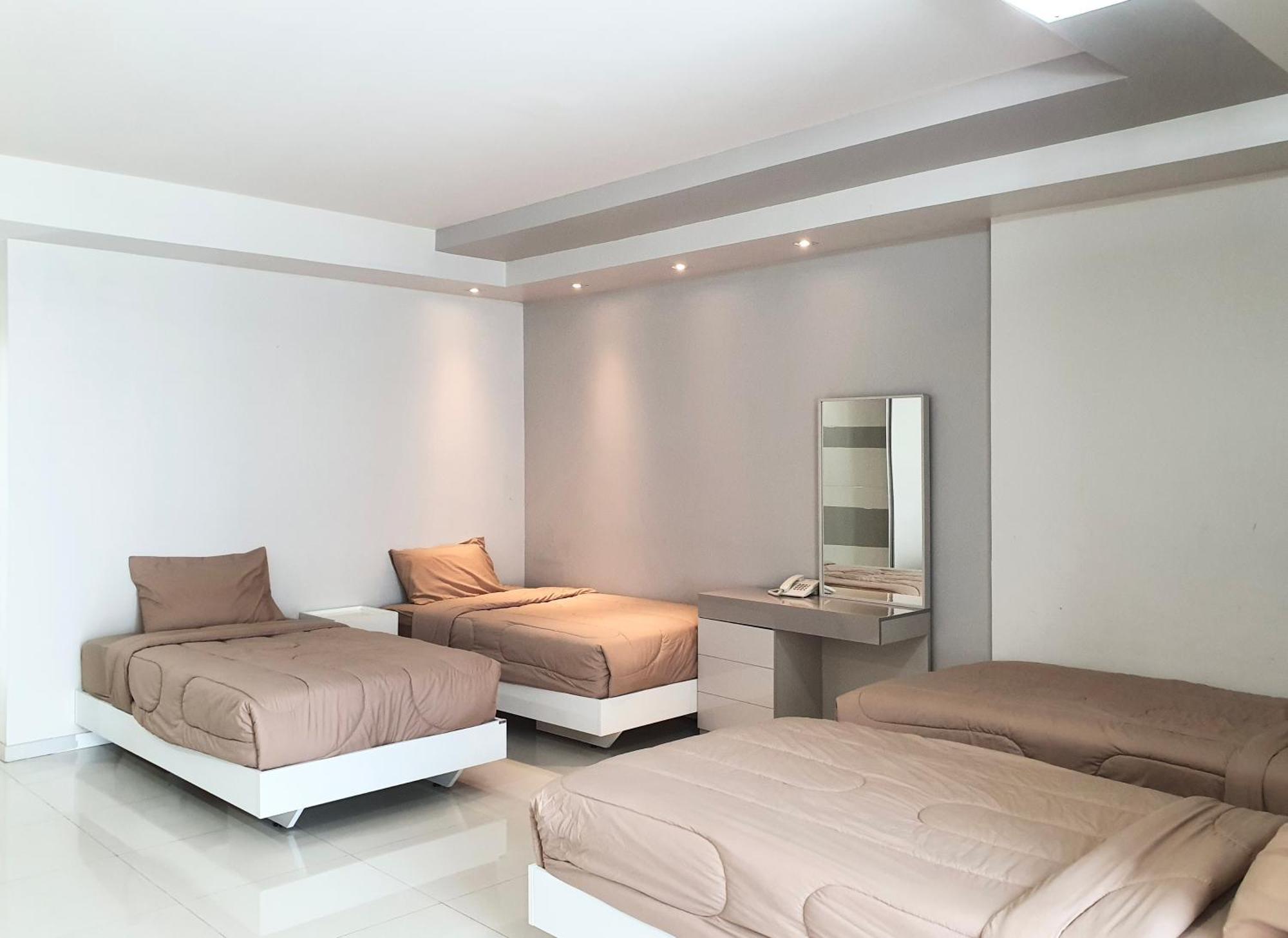 The Sriracha Residence Si Racha Luaran gambar